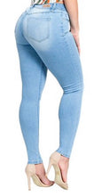Load image into Gallery viewer, YMI No Muffin Top Jeans
